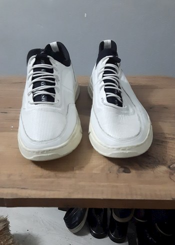 Fashion Angel Siyah Detayli Beyaz Sneaker