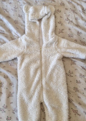 Kapüşonlu Beyaz Peluş Bebek Tulumu - Görsel 2