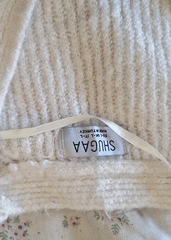 V yaka beyaz triko kazak - Görsel 2