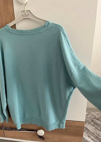 Turkuaz Baskılı Kadın Sweatshirt - Görsel 3