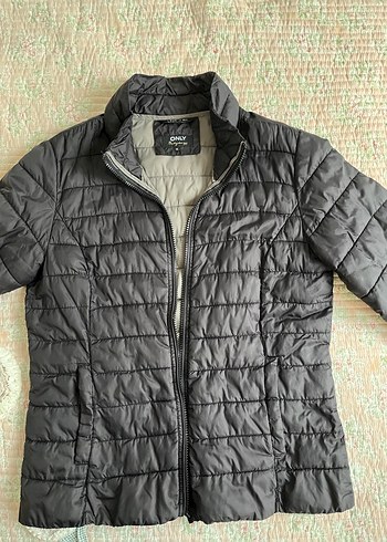 Only siyah şişme mont - Görsel 3