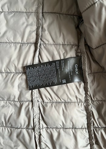 Only siyah şişme mont - Görsel 8