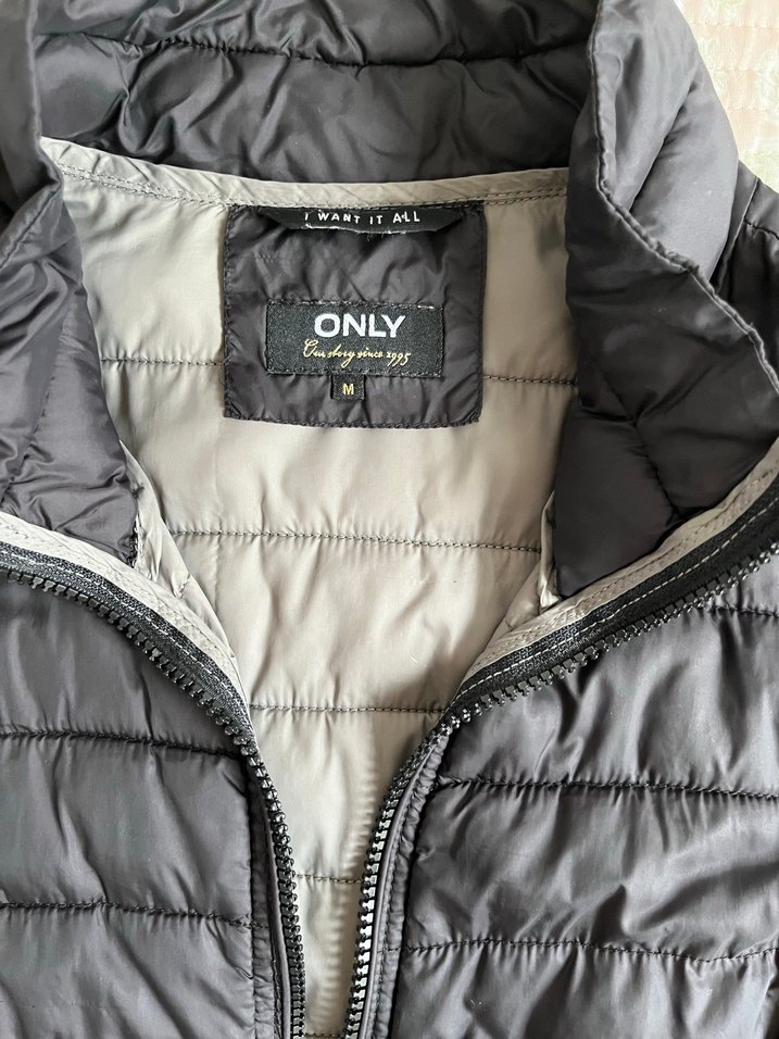 Only siyah şişme mont - Görsel 2