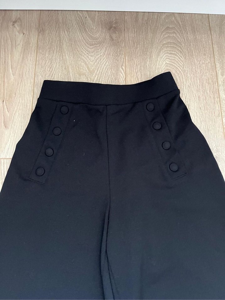 H&M Siyah Kadın Regular Fit Kumaş Pantolon - Görsel 3