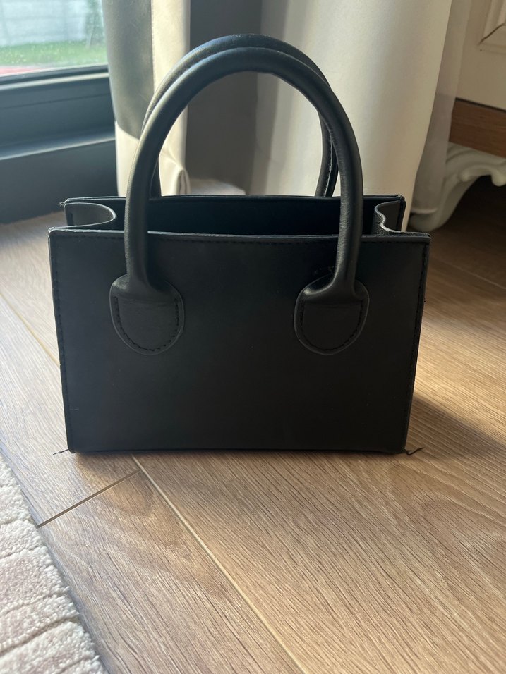 Siyah Deri Kadın El Çantası - Görsel 2