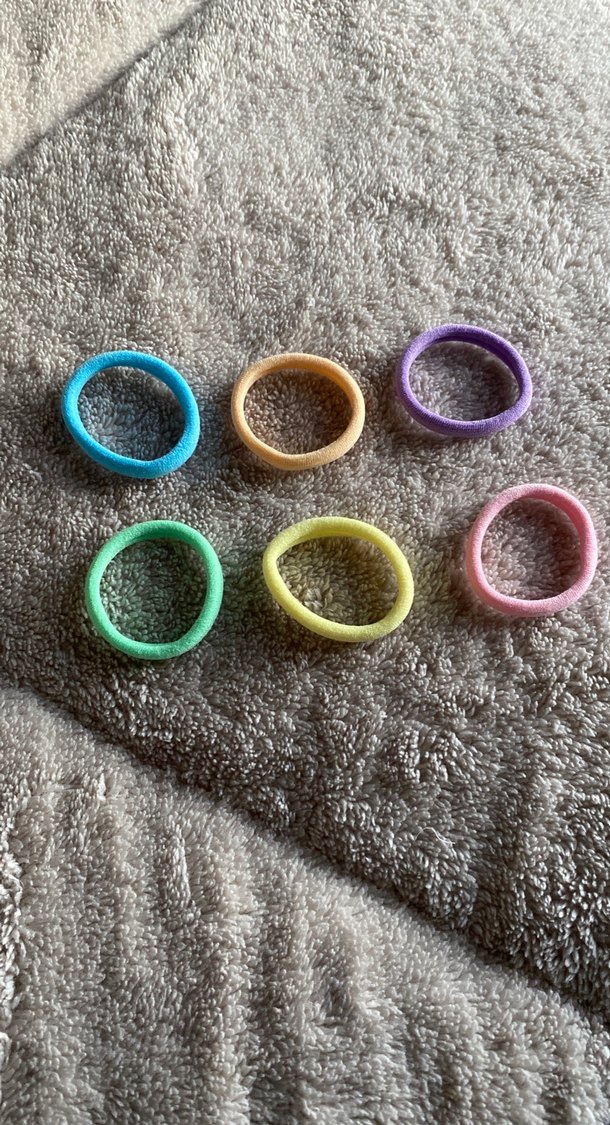 Çocuklar için Pastel Renkli Lastikli Saç Tokaları - Görsel 2