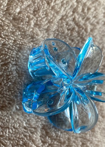 Şeffaf Mavi Cam Çiçek Saç Tokası - Görsel 2