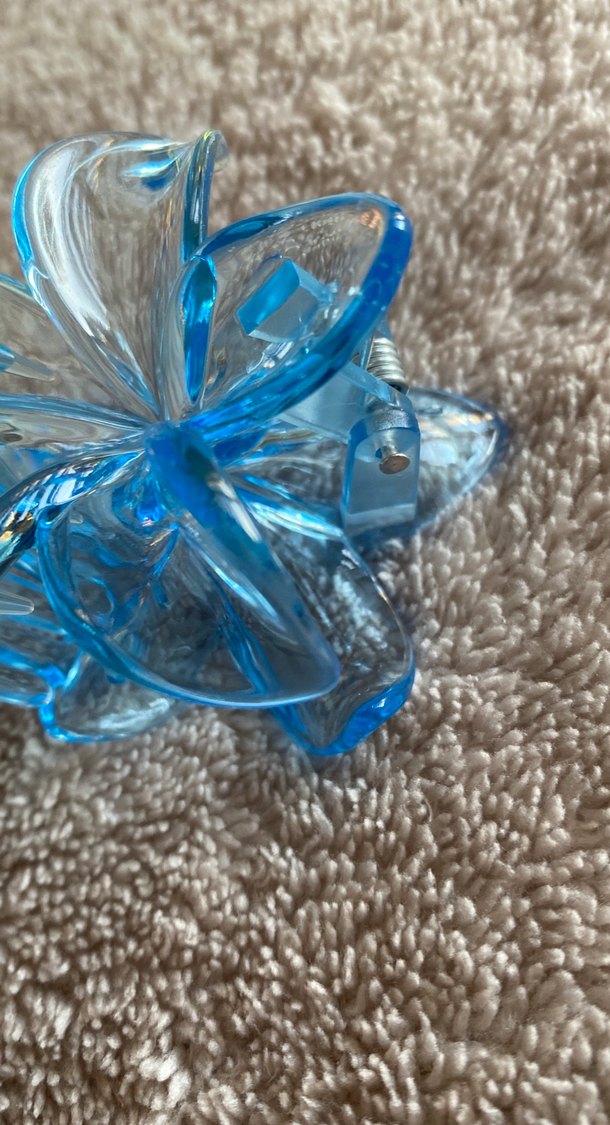 Şeffaf Mavi Cam Çiçek Saç Tokası - Görsel 3