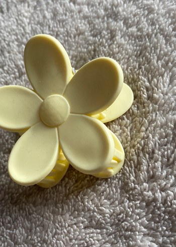 Pastel Sarı Çiçek Seramik Toka - Görsel 2