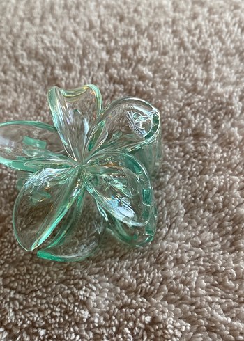 Şeffaf yeşil lotus toka - Görsel 3