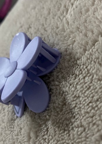 Mor renkli kıskaçlı çiçek şeklinde toka - Görsel 9