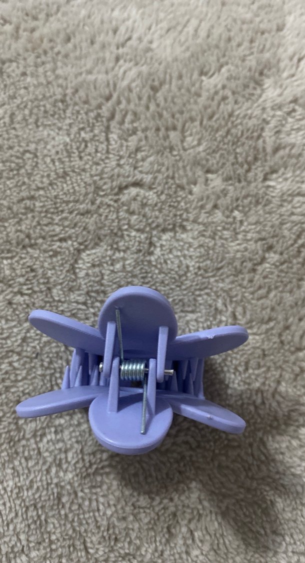 Mor renkli kıskaçlı çiçek şeklinde toka - Görsel 3