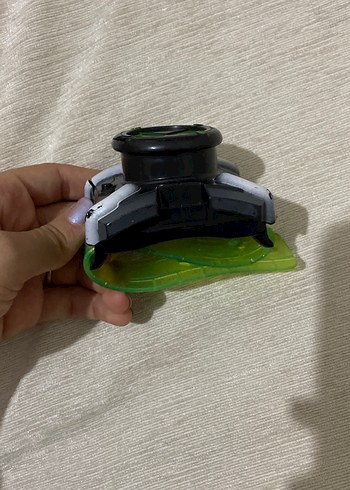 Yeşil Aksiyon Figürü değişen ben10 saati - Görsel 3