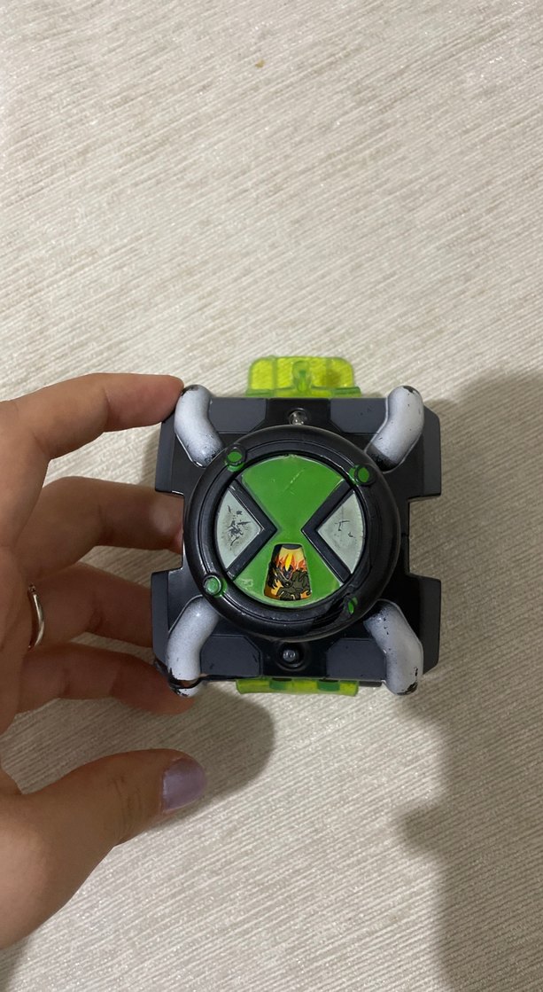 Yeşil Aksiyon Figürü değişen ben10 saati - Görsel 2