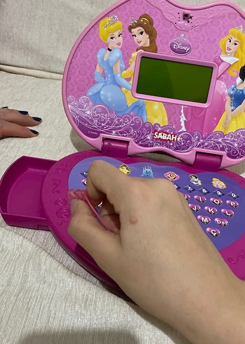 Prenses bilgisayarı orjinal çalışıyor pilli sıfırı 6000 tldir - Görsel 4