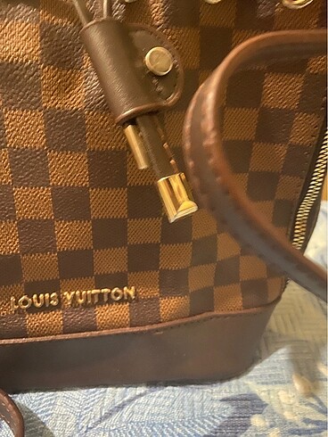 Louis Vuitton Temiz kullanışlı çanta