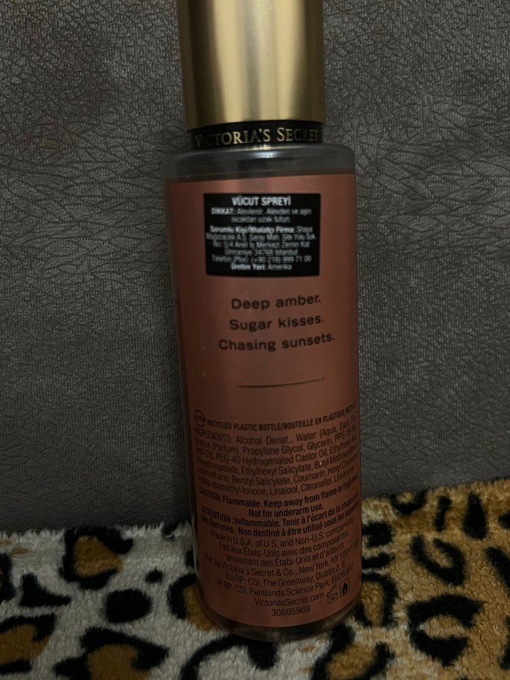 Victoria's Secret Amber Romance Kadın Parfümü - Görsel 2