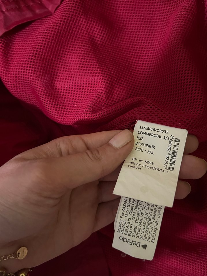 Bordo Kapüşonlu Fermuarlı Kadın Ceket Yağmurluk - Görsel 3