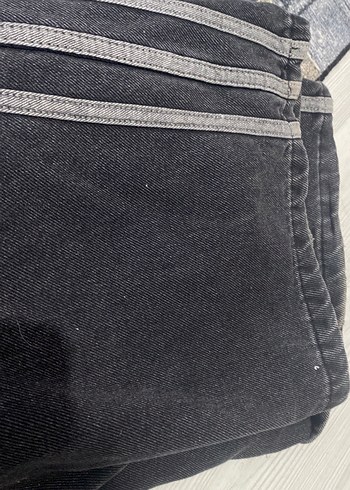 Siyah Çizgili Midi Boy Kadın Kot Pantolon - Görsel 2