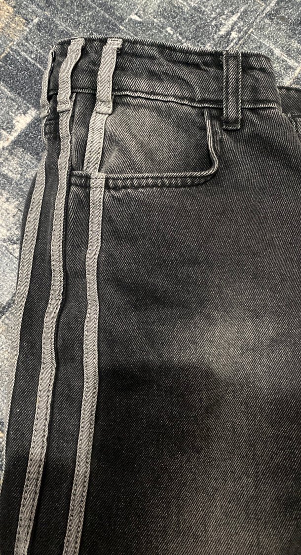 Siyah Çizgili Midi Boy Kadın Kot Pantolon - Görsel 4