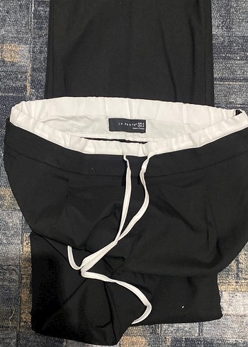 Kadın Siyah Kumaş Kemerli Rahat Pantolon - Görsel 2