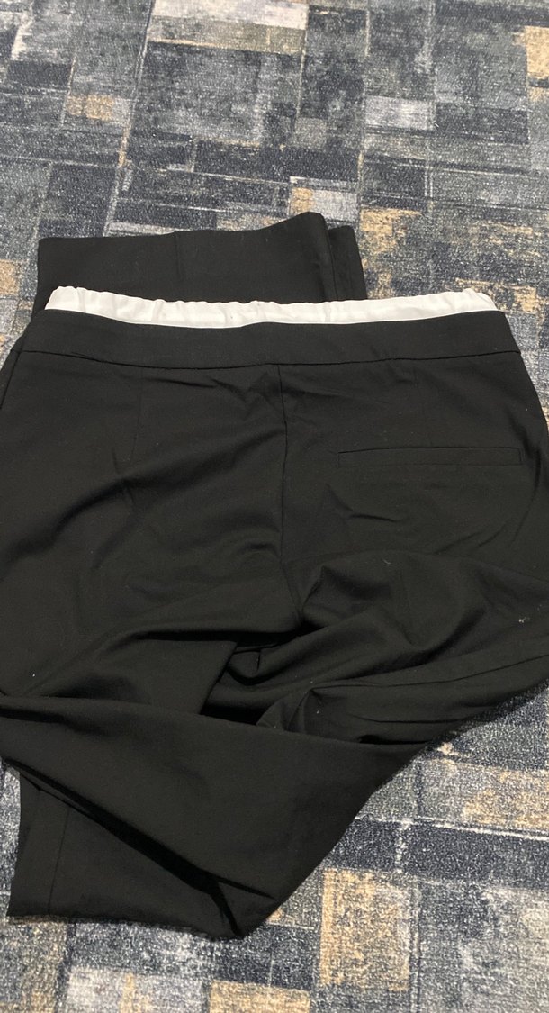 Kadın Siyah Kumaş Kemerli Rahat Pantolon - Görsel 4