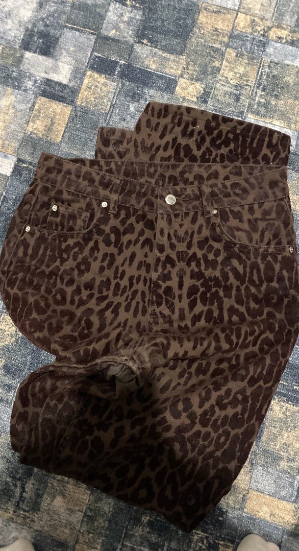 Kahverengi Leopar Desenli Pantolon - Görsel 2