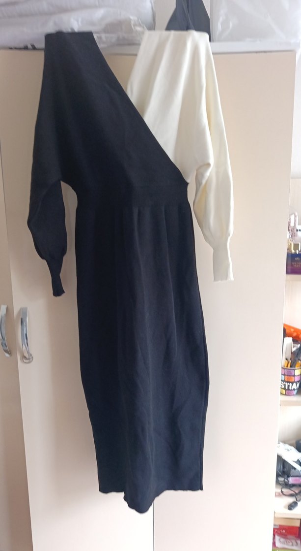 Drapeli V Yaka Uzun Kollu Kadın Elbise - Görsel 3