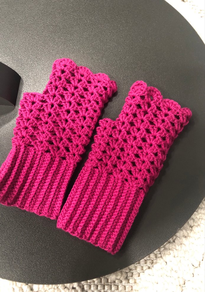 Pembe Örgü Parmaksız Kadın Eldiveni - Görsel 2