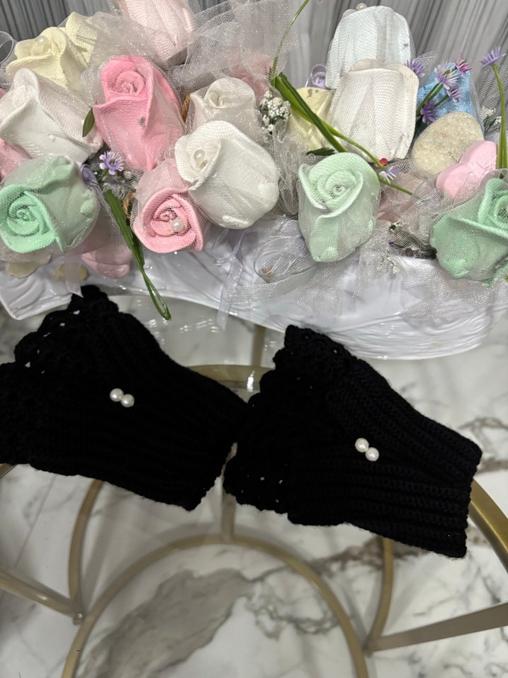 Siyah Örgü Kadın Eldiveni İnci Detaylı - Görsel 3