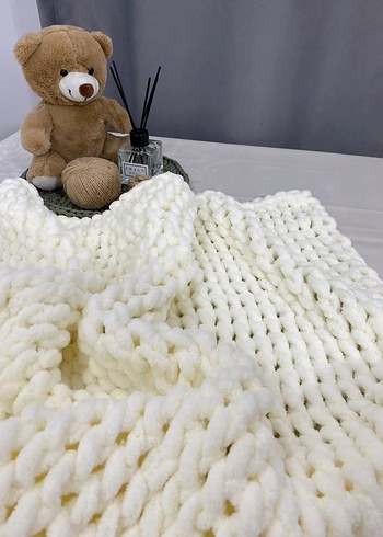 Beyaz Örgü Çocuk Battaniyesi - Görsel 2