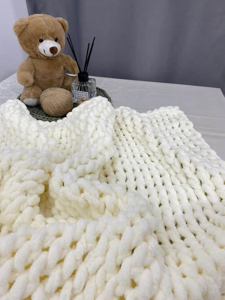 Beyaz Örgü Çocuk Battaniyesi - Görsel 2