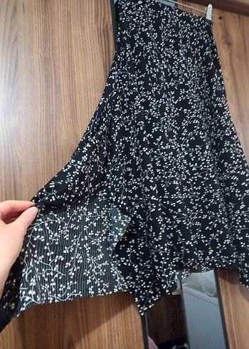 siyah yanlardan yırtmaçlı etek - Görsel 3