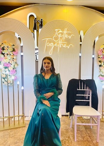 Turkuaz V Yaka Uzun Kollu Kadın Abiye Elbise - Görsel 2