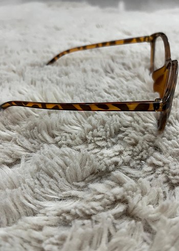 Bej Kürk Detaylı Kadın Gözlüğü - Görsel 3