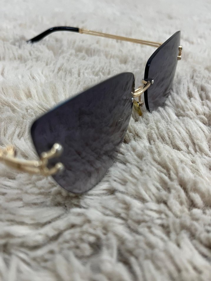 Gri Kadın Güneş Gözlüğü - Görsel 3