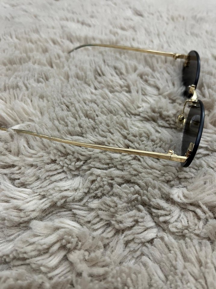 Siyah Minimalist Kadın Güneş Gözlüğü - Görsel 2