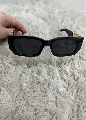 Klasik Zarif Altın Tokalı Kadın Güneş Gözlüğü - Görsel 2