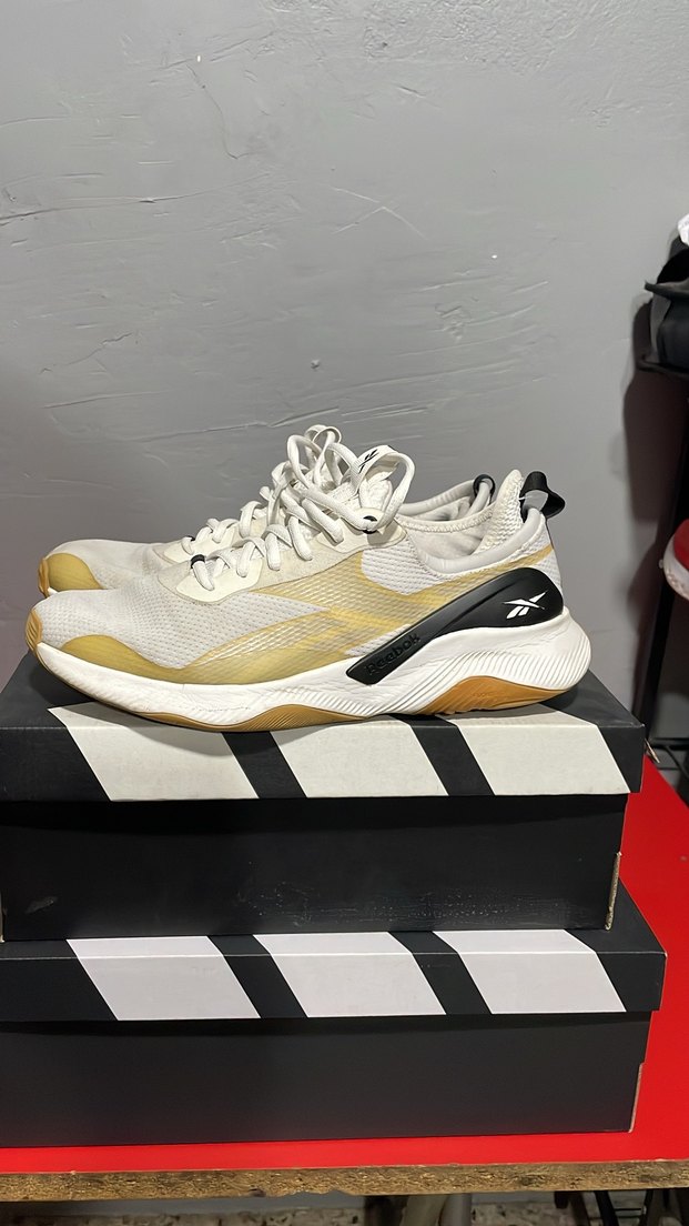 Beyaz Bağcıklı Kadın Spor Ayakkabı - Görsel 2