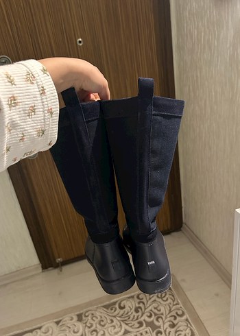 Kadın Lacivert Stiletto Topuklu Diz Boyu Bot - Görsel 3