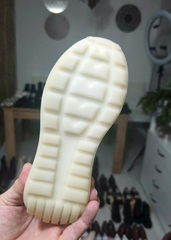 Beyaz Mor Bağcıklı Spor Ayakkabı - Görsel 3