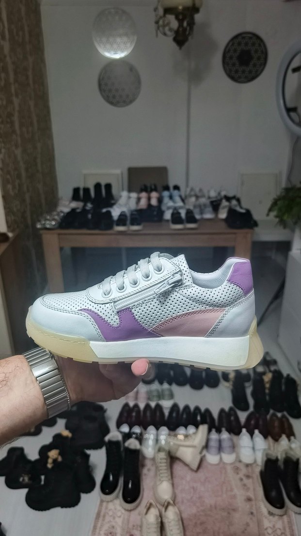 Beyaz Mor Bağcıklı Spor Ayakkabı - Görsel 4