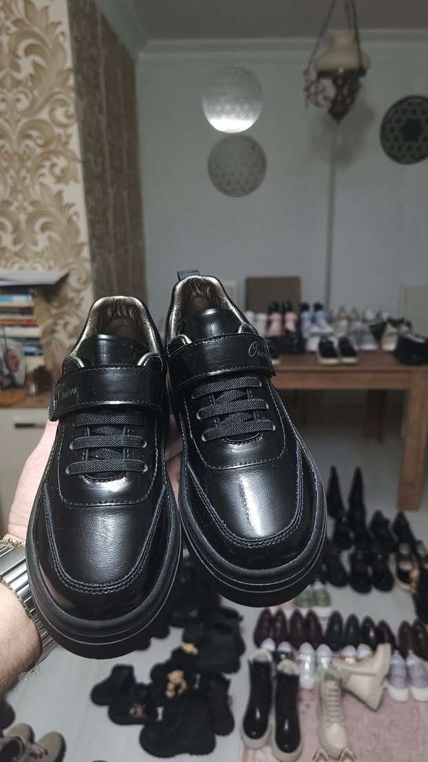 Siyah Gri Yılan Desenli Kadın Spor Ayakkabı - Görsel 2