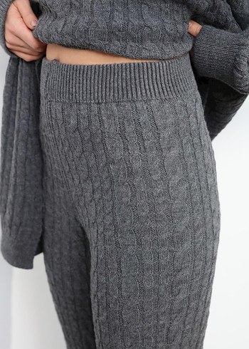 Atkı Detaylı Triko İkili Takım - Görsel 4