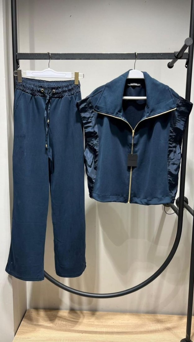 Yeni Sezon Lacivert Gold Takım - Görsel 2