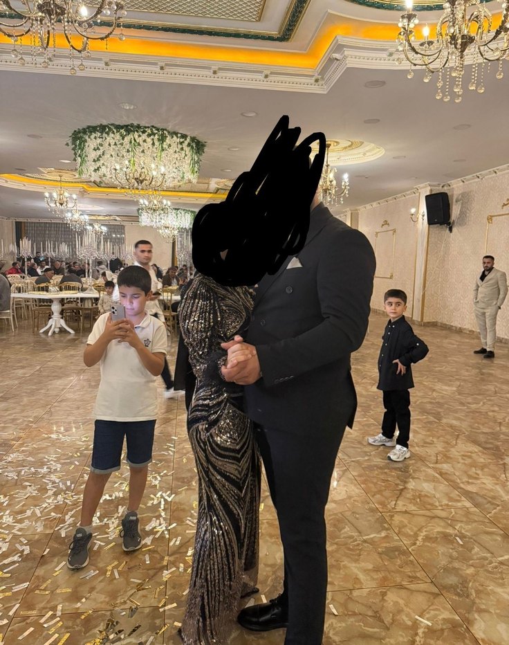 Uzun Kollu Drapeli Altın Renkli Kadın Tesettür Abiye Elbise - Görsel 3