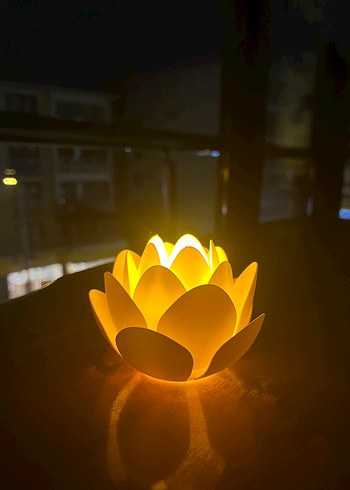 Sarı ışık Lotus Led Mum - Görsel 2
