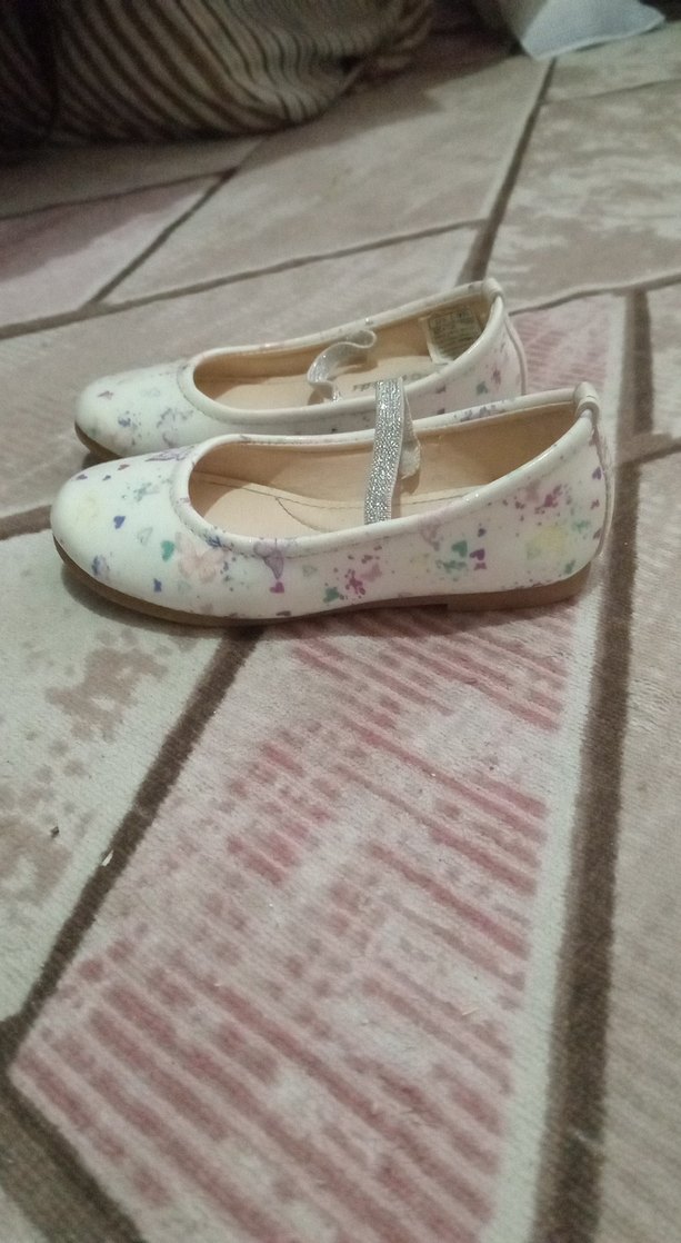 Kız Çocuk Beyaz Bağcıklı Babet Ayakkabı - Görsel 2