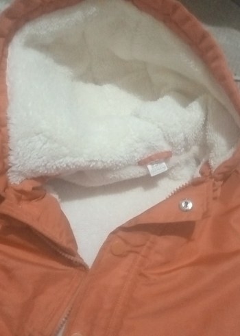 Kapüşonlu Düğmeli Erkek Çocuk Kahverengi Mont - Görsel 5