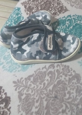 Erkek Çocuk Gri Kamuflajlı Sıcak Terlik - Görsel 3